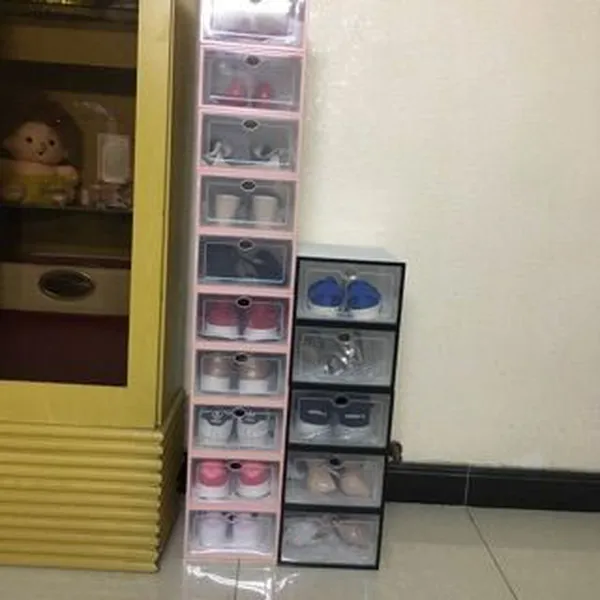 Hộp nhựa đựng giày trong suốt viền hồng - Tặng Túi Hút Ẩm - Blue Deer