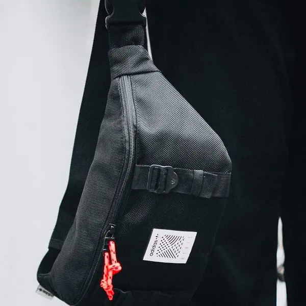 Túi Đeo Chéo Bao Tử Nam Nữ Adidas ATRIC BUM BAG (CÓ SẴN) – 2 Màu - Ảnh Feedback Thật – Blue Deer