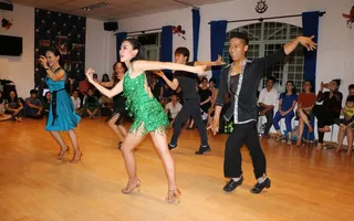 KHIÊU VŨ LATIN CƠ BẢN