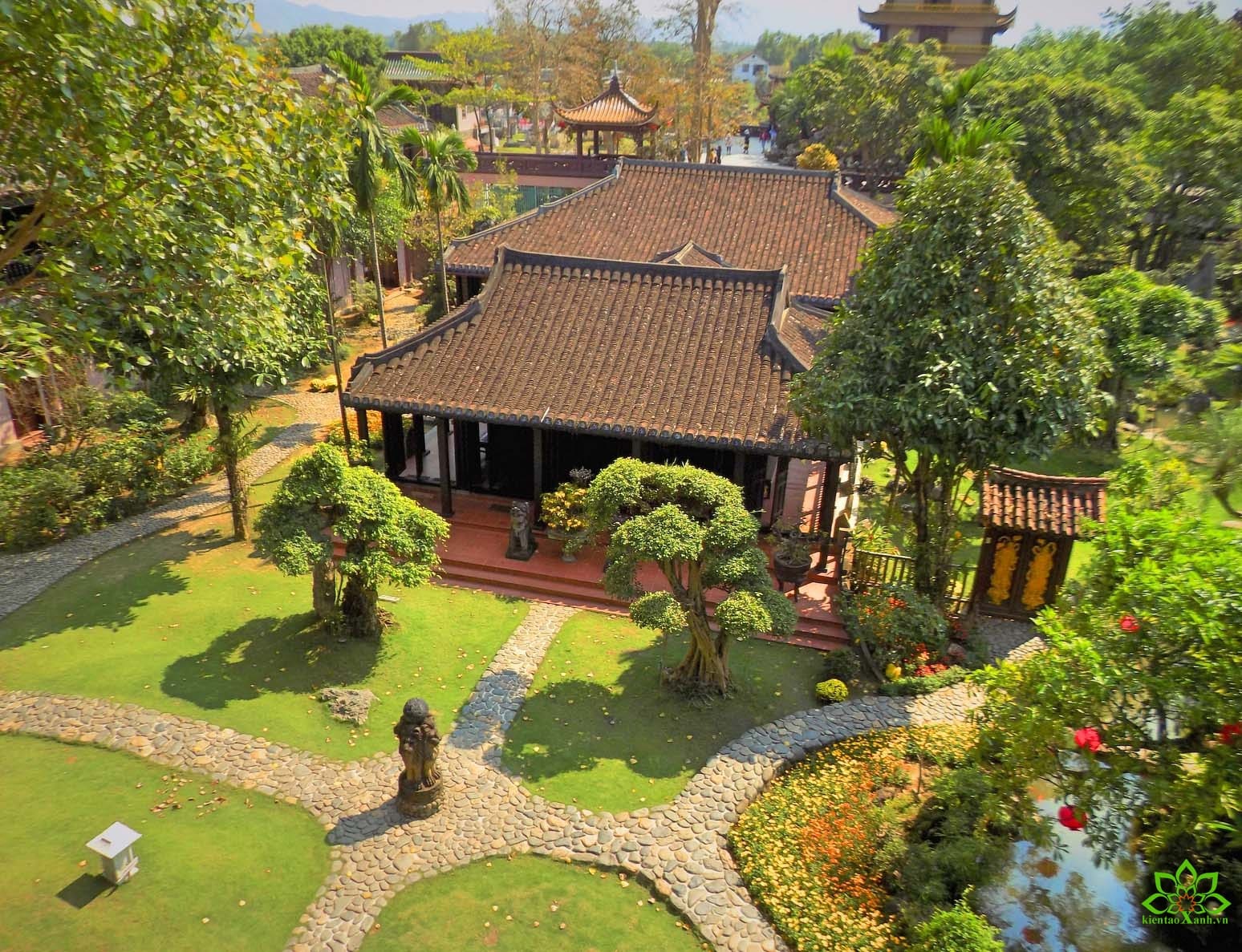 Hình. 5 Dự án cảnh quan cây xanh đền, chùa