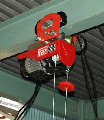 Con chạy treo pa lăng điện Con chạy treo pa lăng điện