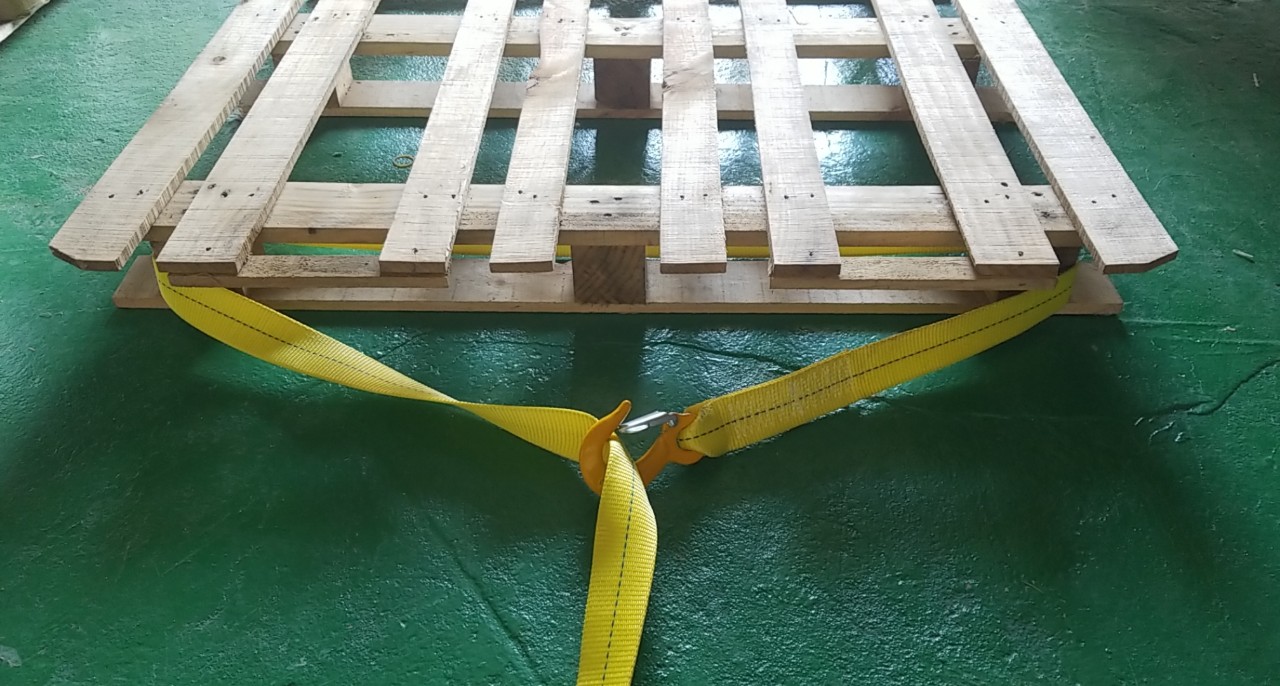 Dây cáp Kéo pallet hàng hóa trong kho – container – bãi hàng Dây cáp Kéo pallet hàng hóa trong kho – container – bãi hàng
