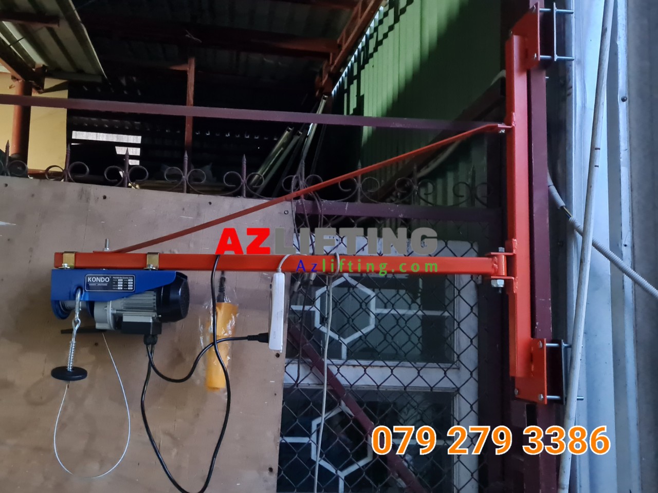 Tời Điện 220V lắp Trong Kho Xưởng Nhỏ nâng hạ nguyên vật liệu Tời Điện 220V lắp Trong Kho Xưởng Nhỏ nâng hạ nguyên vật liệu