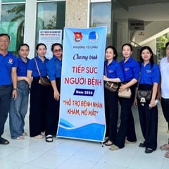 Tuổi trẻ Tô Châu hỗ trợ hơn 200 lượt bệnh nhân trong chương trình “Tiếp sức người bệnh”