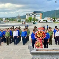Tuổi trẻ Phú Quốc tổ chức các hoạt động kỷ niệm 136 năm Ngày sinh Chủ tịch Hồ Chí Minh