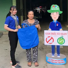 AN GIANG – RA MẮT MÔ HÌNH CHỢ DÂN SINH GIẢM THIỂU  RÁC THẢI NHỰA