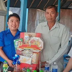 Tỉnh đoàn - Ủy ban Hội tỉnh An Giang thăm và chúc mừng  Ngày Đản sinh Đức Huỳnh Giáo chủ Phật giáo Hòa Hảo