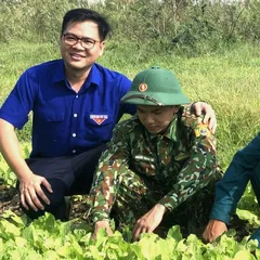 Bí thư tỉnh đoàn trẻ tuổi: Thủ lĩnh thanh niên năng động vùng Bảy Núi An Giang