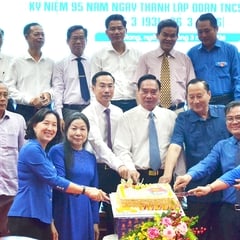 An Giang họp mặt kỷ niệm 95 năm Ngày thành lập Đoàn TNCS Hồ Chí Minh