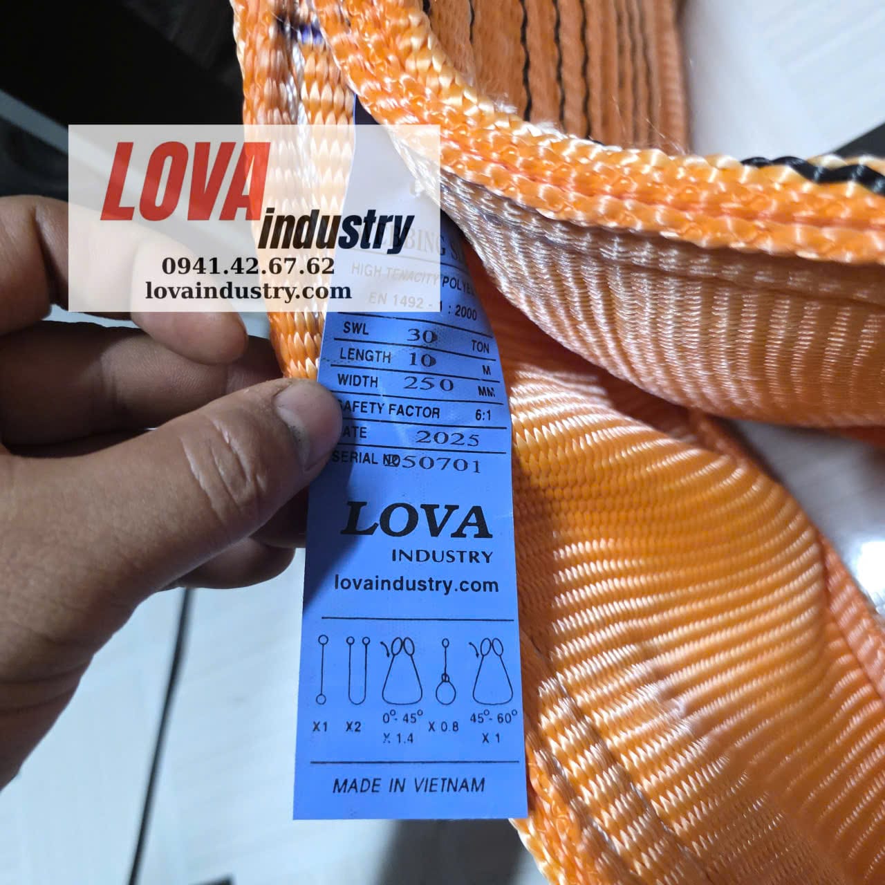 Dây cáp vải cẩu hàng bản dẹp 30 Tấn Dây cáp vải cẩu hàng bản dẹp 30 Tấn