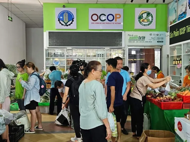 BỘT RAU QUẢNG THANH GÓP MẶT TRONG ‘PHIÊN CHỢ XANH TỬ TẾ'