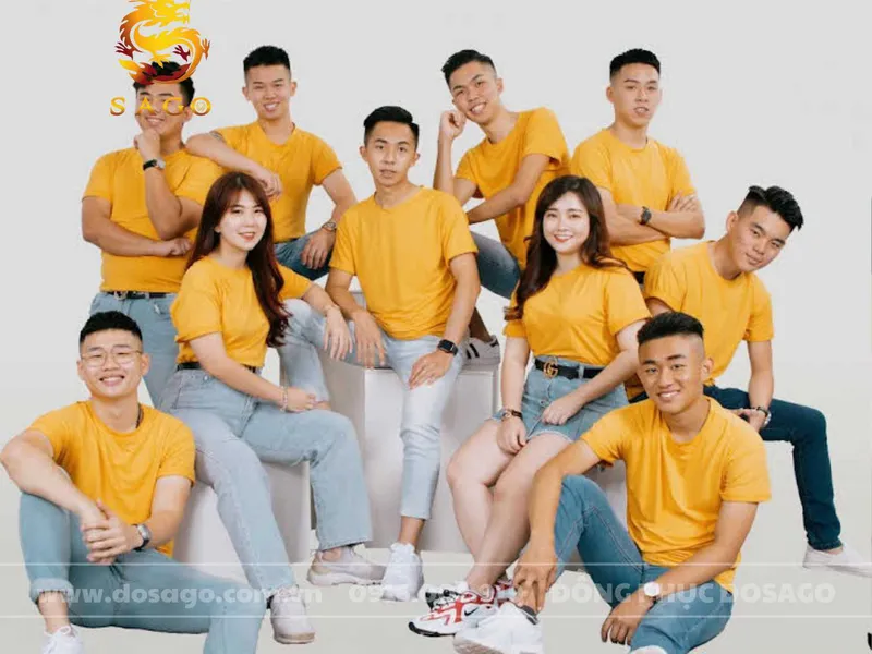 Top mẫu áo đồng phục hot trend hiện nay