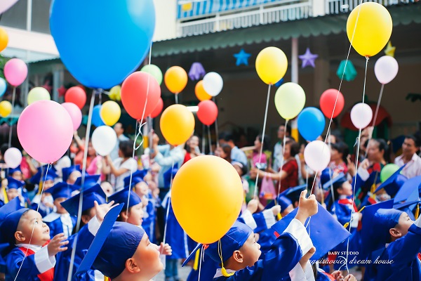 XƯỞNG MAY ÁO TỐT NGHIỆP MẦM NON GIÁ RẺ