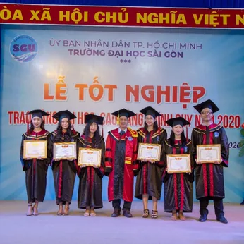 LỄ PHỤC TỐT NGHIỆP TRƯỜNG ĐẠI HỌC SÀI GÒN