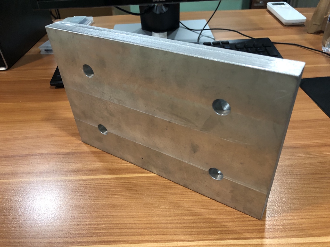 Điện trở đúc nhôm 250*160*20/380V*1600W Điện trở đúc nhôm 250*160*20/380V*1600W