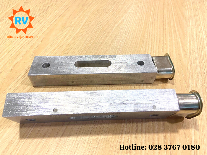 Điện trở đúc nhôm ra phích 175x40x25 / 220V - 200W Điện trở đúc nhôm ra phích 175x40x25 / 220V - 200W