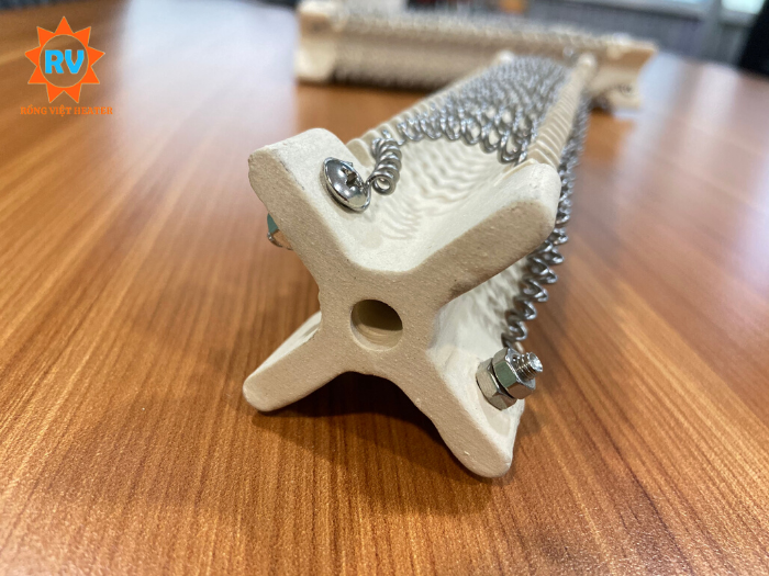 Điện trở sứ trái khế Ø55*230 / 220V - 3500W Điện trở sứ trái khế Ø55*230 / 220V - 3500W