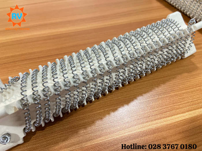 Điện trở sứ trái khế Ø55*230 / 220V - 3500W Điện trở sứ trái khế Ø55*230 / 220V - 3500W