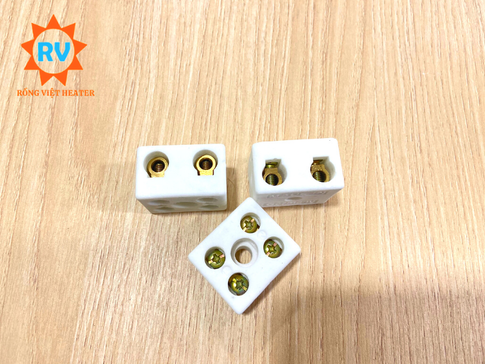 Domino sứ chịu nhiệt 500V 20A Domino sứ chịu nhiệt 500V 20A