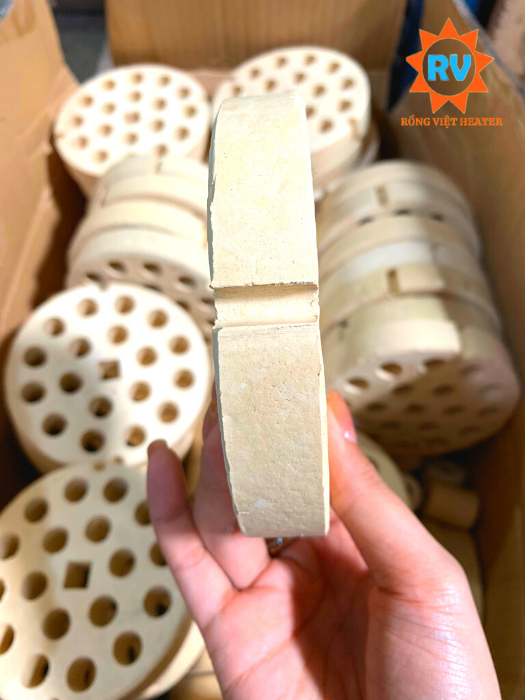 Sứ tổ ong chịu nhiệt Ø120 Sứ tổ ong chịu nhiệt Ø120