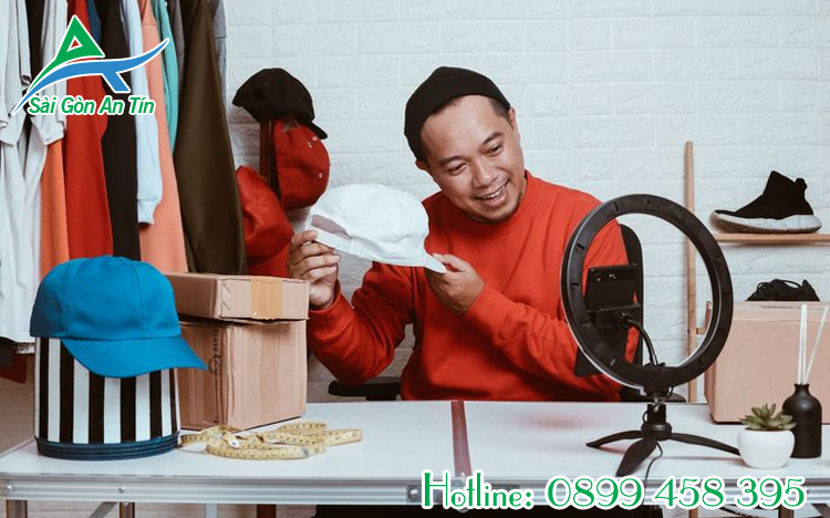 Chi Phí "Ẩn" Khi Kinh Doanh: Hộ Kinh Doanh Hay Công Ty Tốn Kém Hơn? Chi Phí "Ẩn" Khi Kinh Doanh: Hộ Kinh Doanh Hay Công Ty Tốn Kém Hơn?