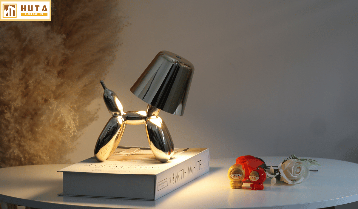 Đèn Bàn Trang Trí HUTA Light For Life DOGO Pin Sạc Tích Điện, Điều Chỉnh Độ Sáng, Decor Phòng