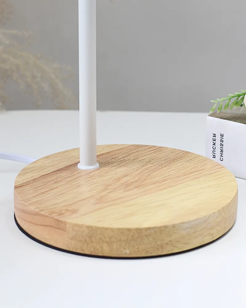 2. CHẤT LIỆU VÀ PHÂN LOẠI ĐÈN BÀN HỌC LVG1