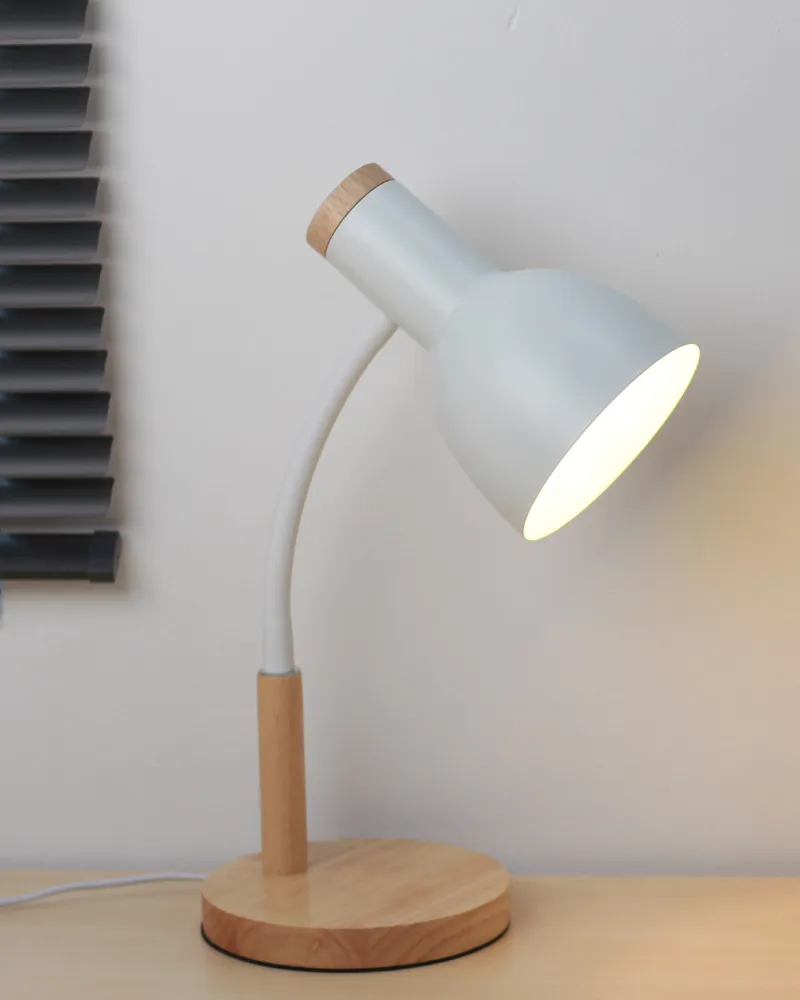 2. CHẤT LIỆU VÀ PHÂN LOẠI ĐÈN BÀN HỌC LVG2