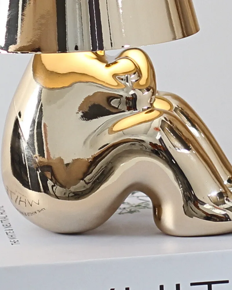 2. CHẤT LIỆU VÀ PHÂN LOẠI ĐÈN BÀN TRANG TRÍ BOO