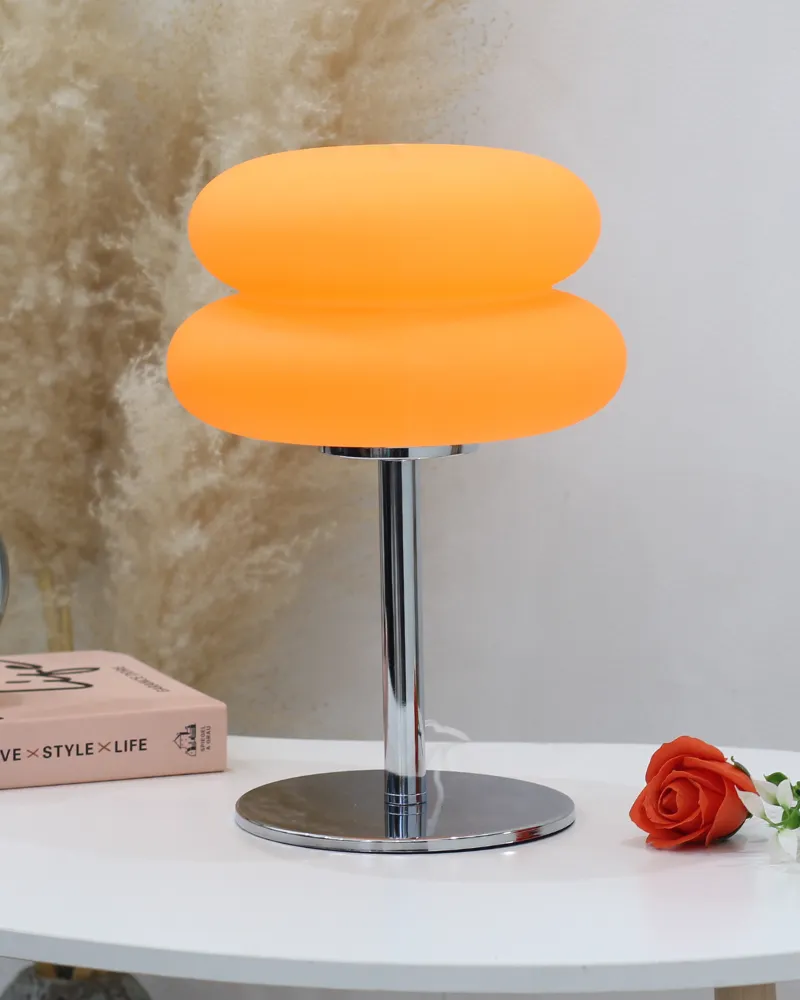 2. CHẤT LIỆU VÀ PHÂN LOẠI ĐÈN BÀN TRANG TRÍ BREAD