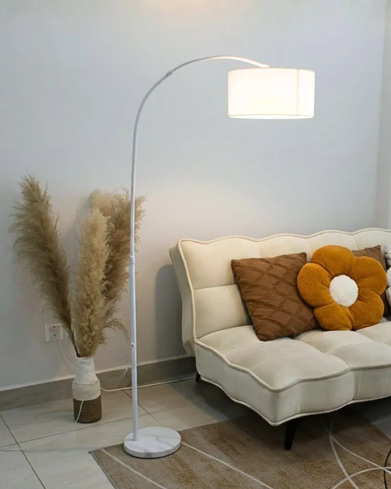 2. CHẤT LIỆU VÀ PHÂN LOẠI ĐÈN CÂY ĐỨNG ĐÈN SÀN KC2