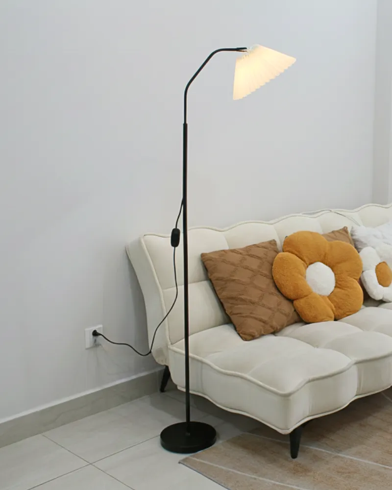 2. CHẤT LIỆU VÀ PHÂN LOẠI ĐÈN CÂY ĐỨNG ĐÈN SÀN KT6