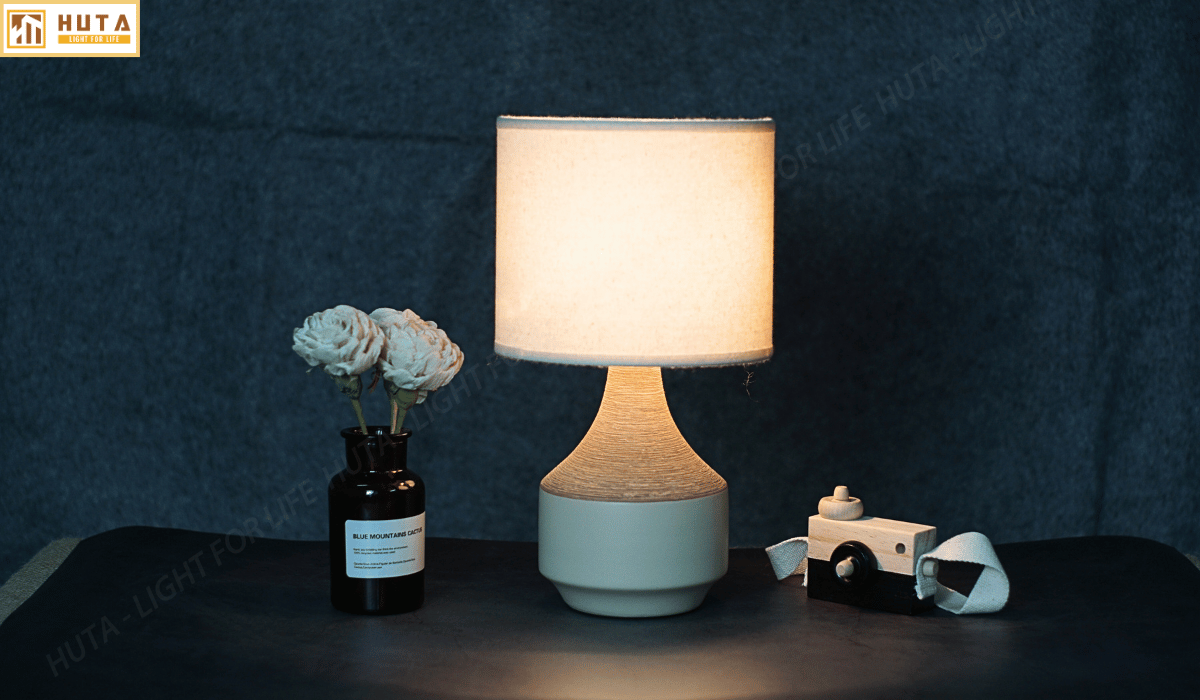Đèn Ngủ Để Bàn Sứ HUTA Light For Life S14 Ánh Sáng Vàng, Điều Chỉnh Độ Sáng, Bảo Hành 24 Tháng