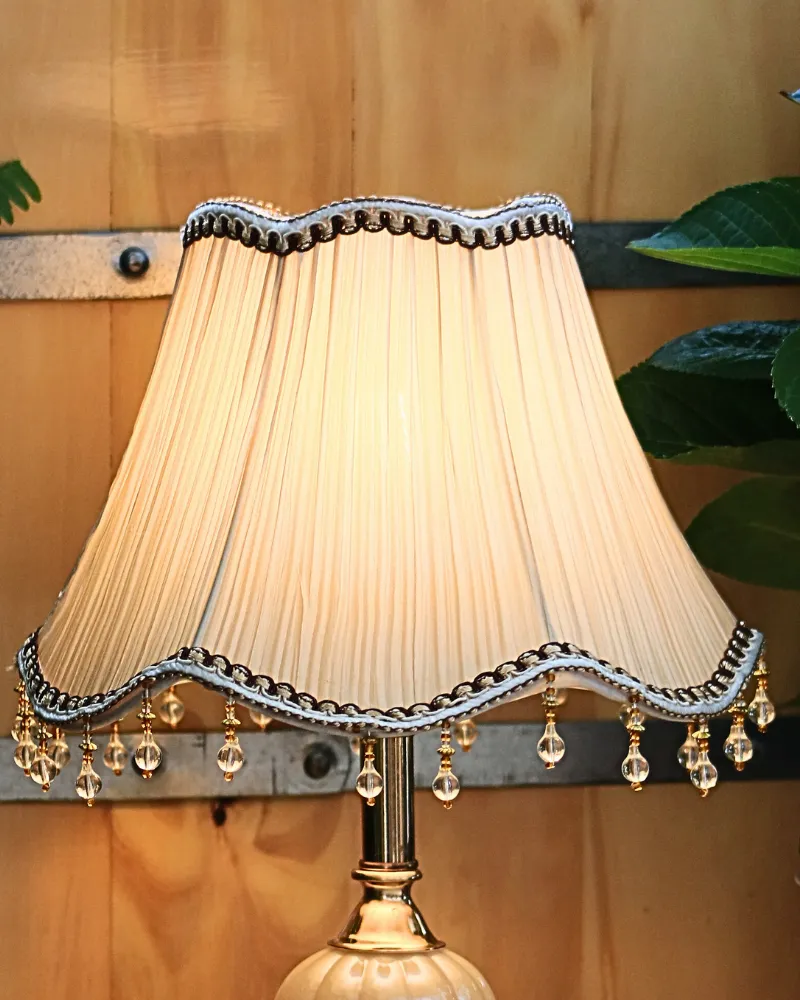 2. CHẤT LIỆU VÀ PHÂN LOẠI ĐÈN NGỦ ĐỂ BÀN CD1