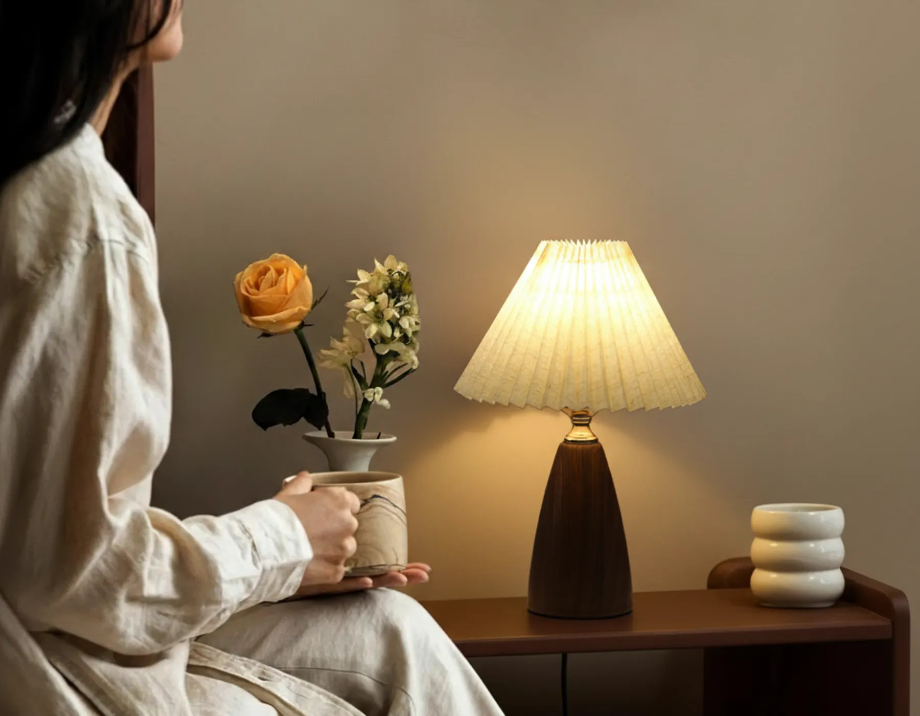 5. KHÔNG GIAN PHÙ HỢP VỚI ĐÈN NGỦ ĐỂ BÀN T10