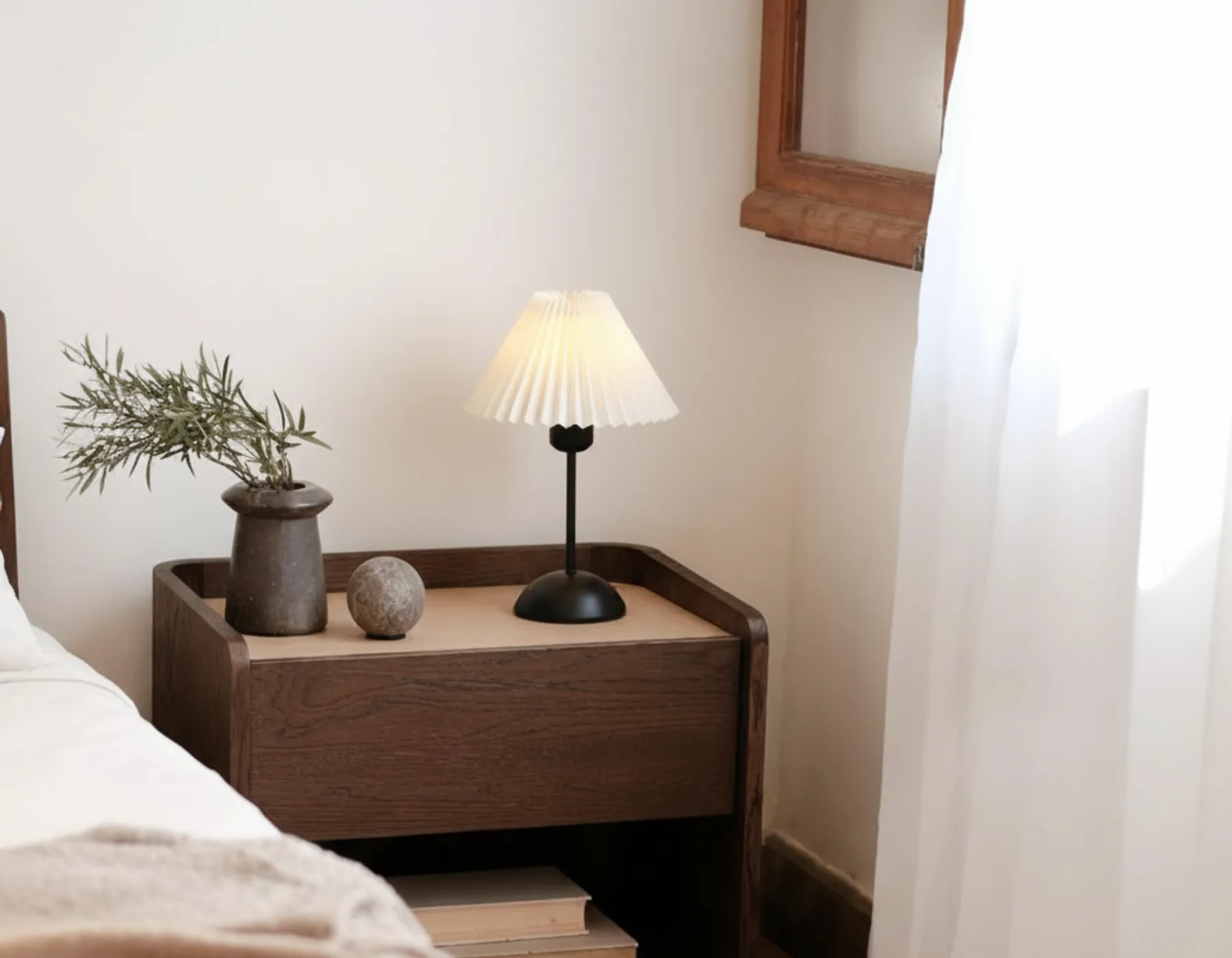 6. KHÔNG GIAN PHÙ HỢP VỚI ĐÈN NGỦ ĐỂ BÀN T13