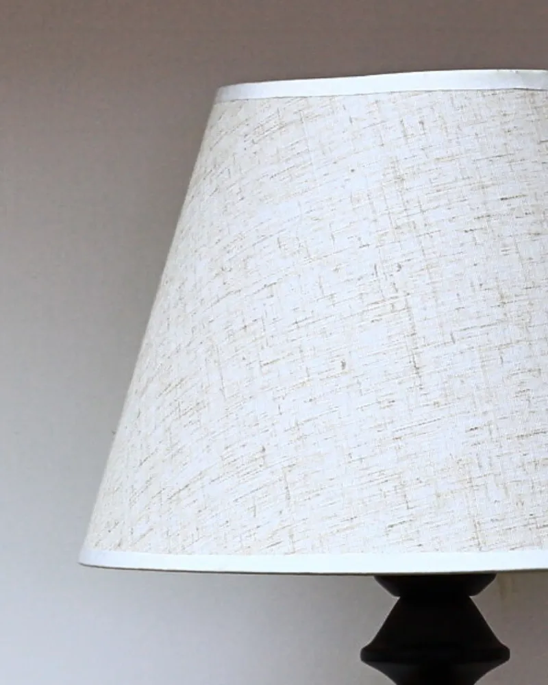 2. CHẤT LIỆU VÀ PHÂN LOẠI ĐÈN NGỦ ĐỂ BÀN T2