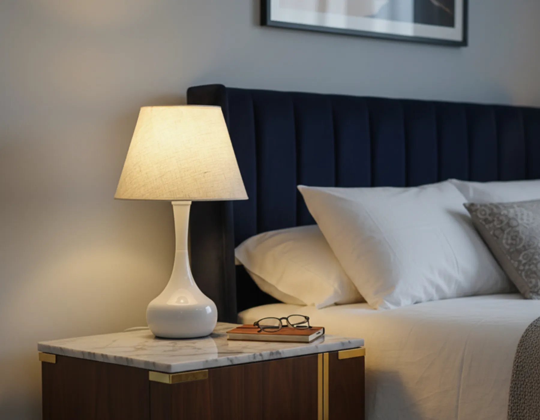 6. KHÔNG GIAN PHÙ HỢP VỚI ĐÈN NGỦ ĐỂ BÀN T3