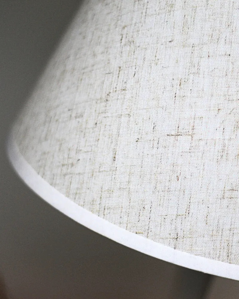 2. CHẤT LIỆU VÀ PHÂN LOẠI ĐÈN NGỦ ĐỂ BÀN T5