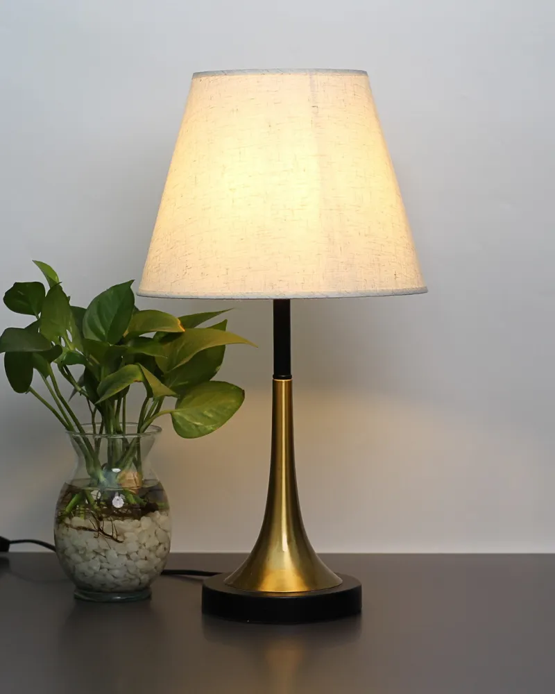 2. CHẤT LIỆU VÀ PHÂN LOẠI ĐÈN NGỦ ĐỂ BÀN T5