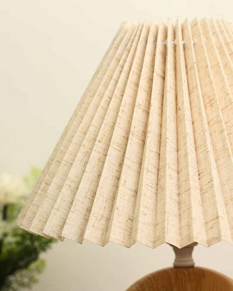 2. CHẤT LIỆU VÀ PHÂN LOẠI ĐÈN NGỦ ĐỂ BÀN T8