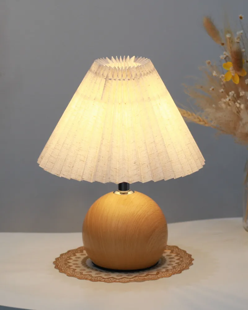 2. CHẤT LIỆU VÀ PHÂN LOẠI ĐÈN NGỦ ĐỂ BÀN T8