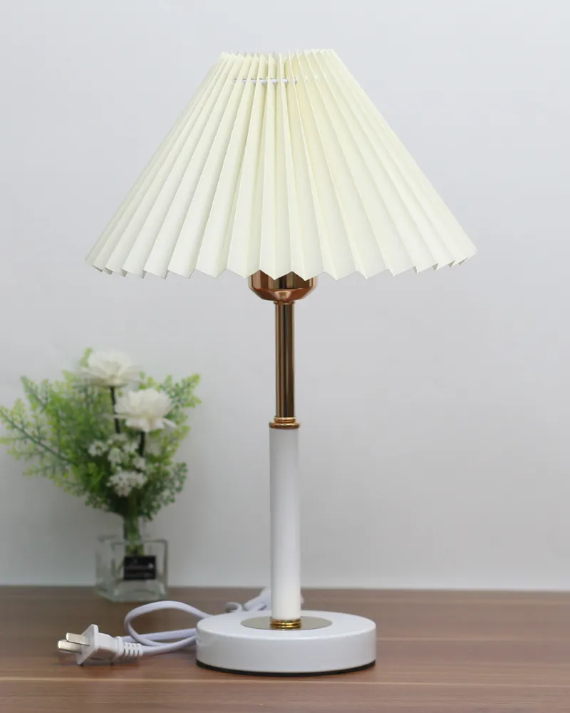 2. CHẤT LIỆU VÀ PHÂN LOẠI ĐÈN NGỦ ĐỂ BÀN T9