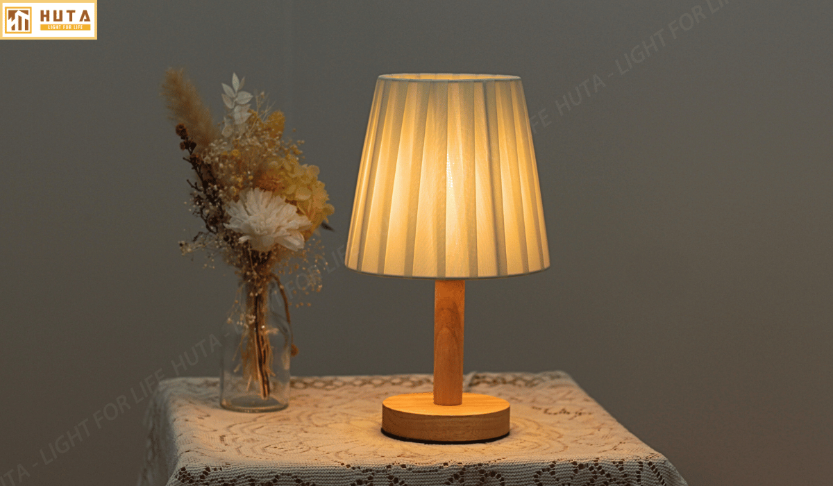 Đèn Ngủ Để Bàn Gỗ HUTA G4 Trang Trí Vintage, Điều Chỉnh Ánh Sáng Vàng