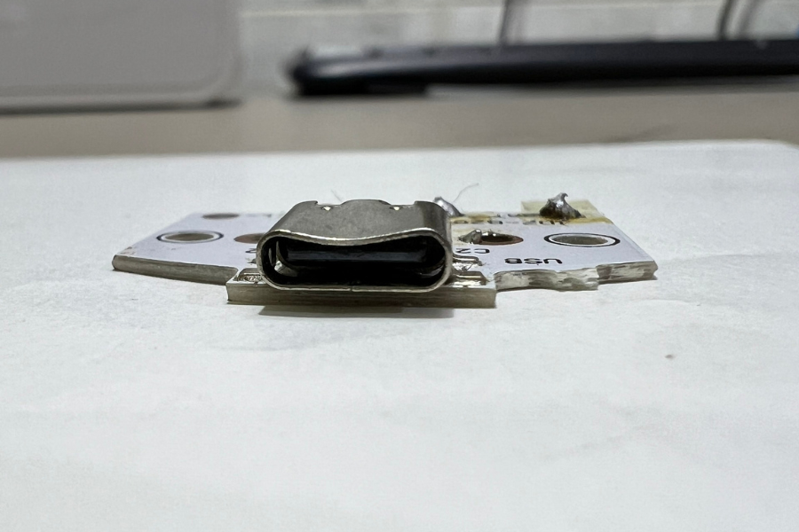 Hướng Dẫn Cách Cắm Sạc Đúng Cách Để Bảo Vệ Đèn Bàn Led Pin Sạc Nhà Hàng, Quán Bar