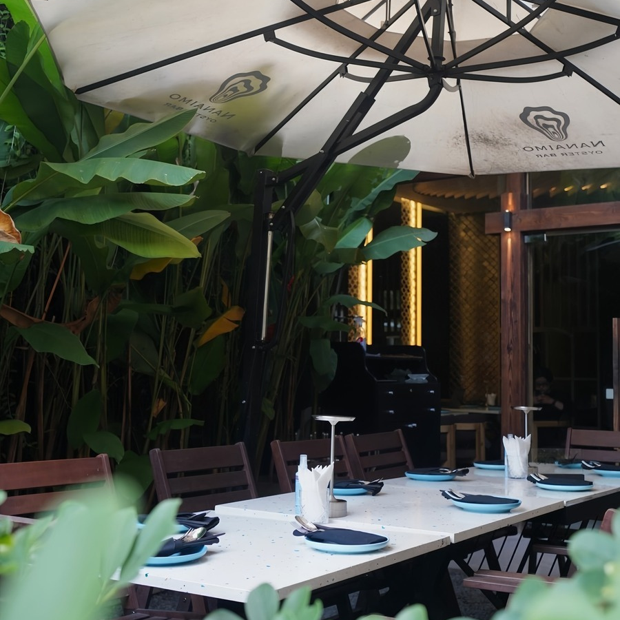 HUTA Cung Cấp Đèn Bàn Led Nhà Hàng cho Nanaimo Oyster Bar