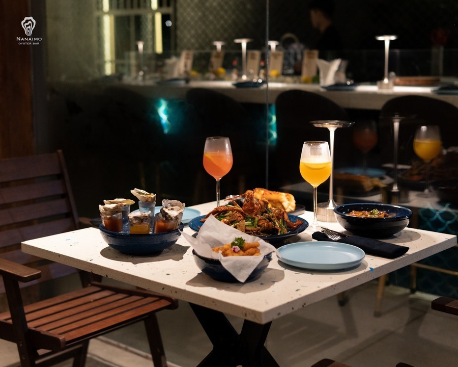 HUTA Cung Cấp Đèn Bàn Led Nhà Hàng cho Nanaimo Oyster Bar