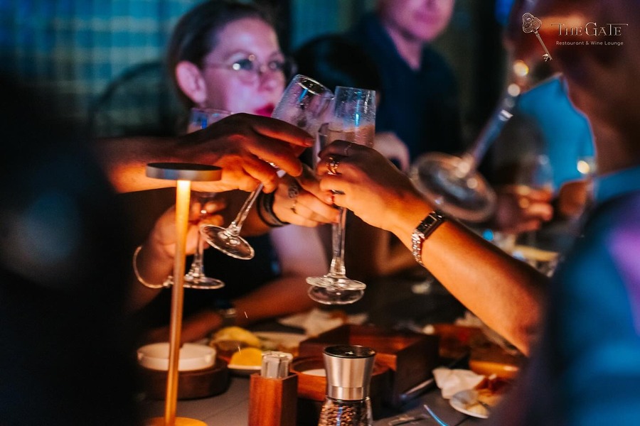 HUTA Cung Cấp Đèn Bàn Nhà Hàng Quán Bar Cho The Gate - Wine Dining