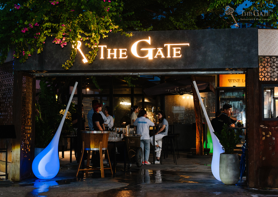 HUTA Cung Cấp Đèn Bàn Nhà Hàng Quán Bar Cho The Gate - Wine Dining