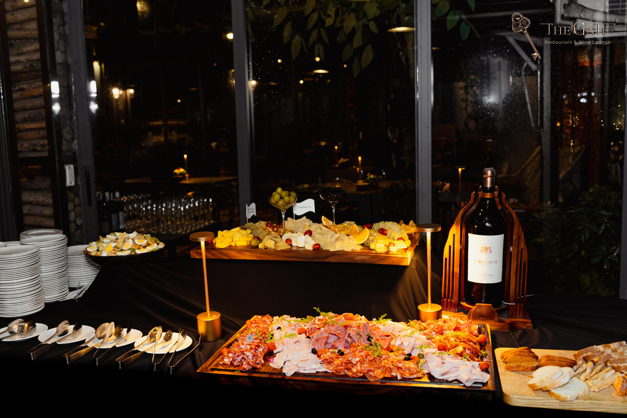 HUTA Cung Cấp Đèn Bàn Nhà Hàng Quán Bar Cho The Gate - Wine Dining